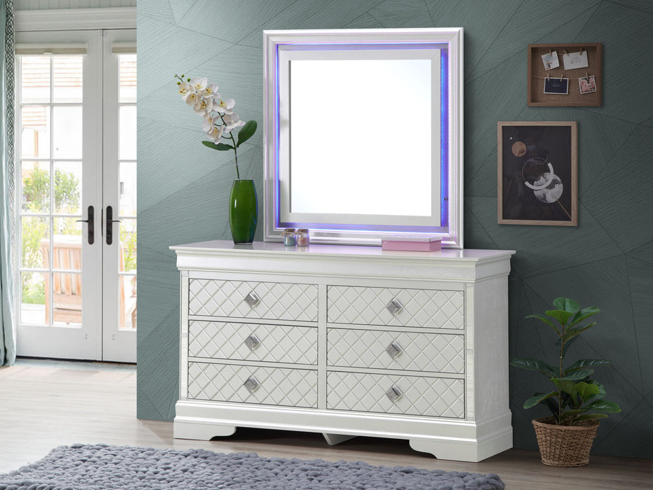 Glory Furniture - Glory Furniture Verona Dresser, Silver - Champagne - Particle Board