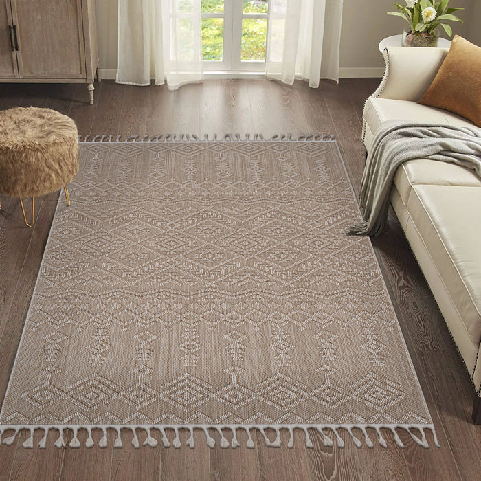 4' x 6' Traditional Indoor / Outdoor Area Rug - Natural