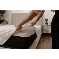 California King Quiet Comfort Mattress Protectoer - White