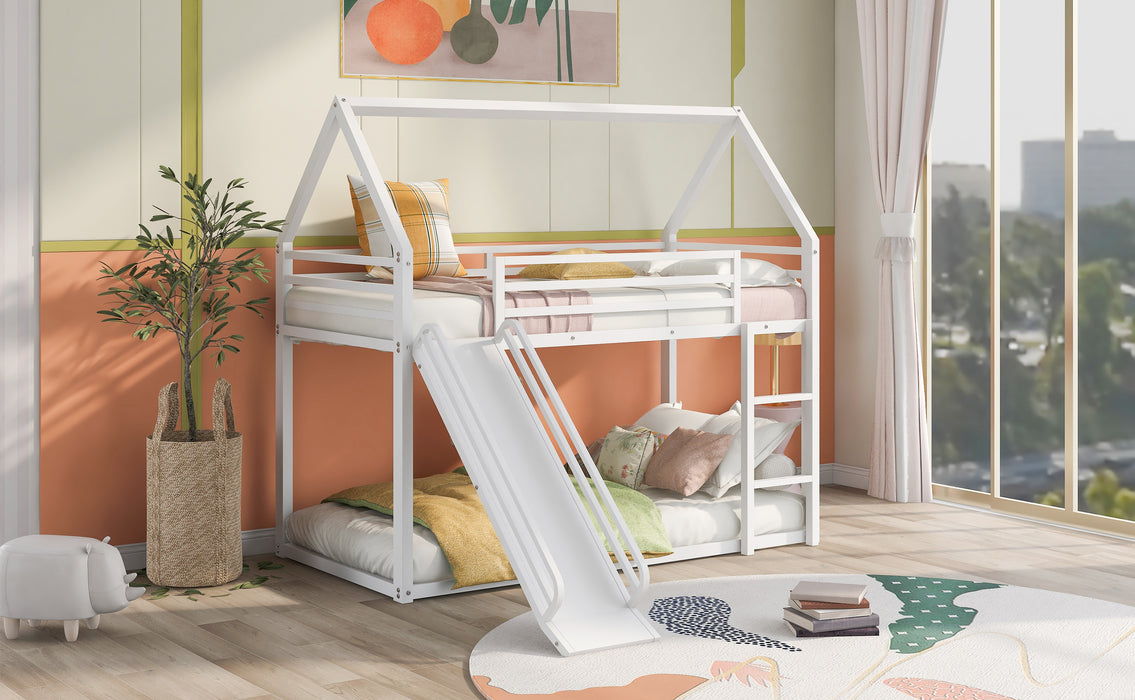 Beliche Twin over Twin House com escada e escorregador, branco